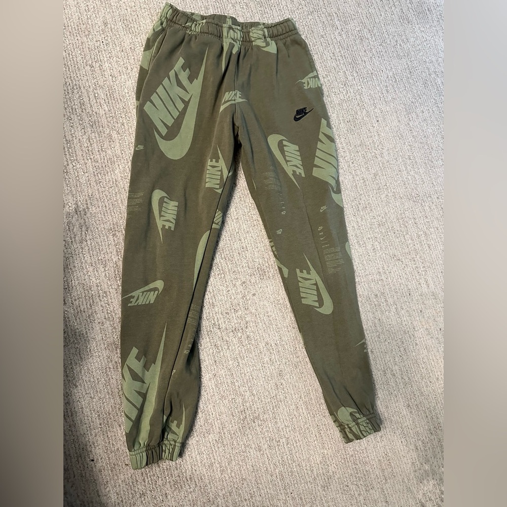 Nike Men’s small sweat pants